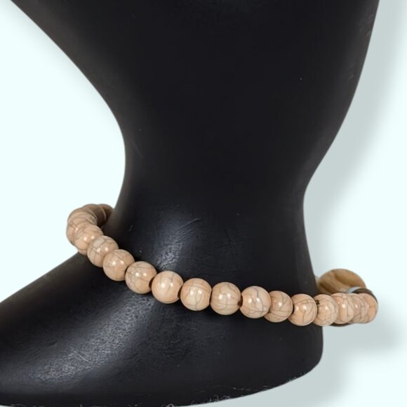 (2/$20) Beige Crackle & Wood Bead Stretch Bracelet - Picture 3 of 4